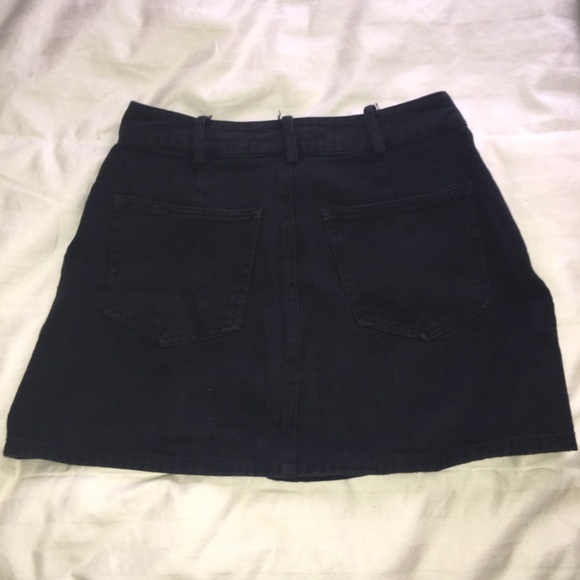 cute black skirt - Picture 2 of 3